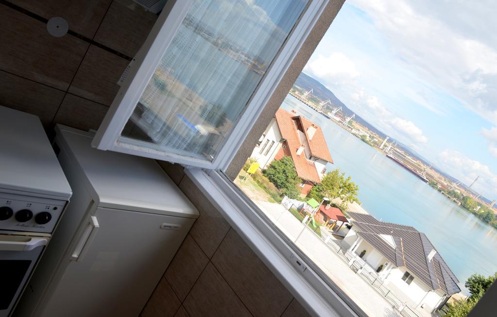 Apartment Mara Кладово Екстериор снимка