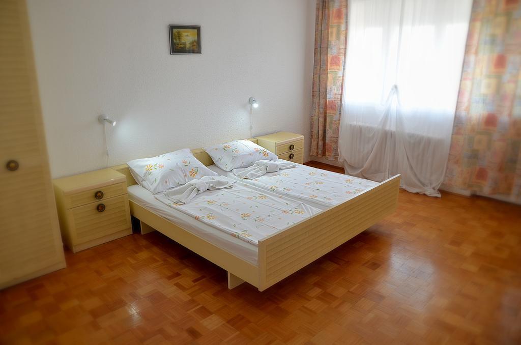 Apartment Mara Кладово Екстериор снимка